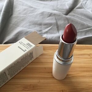 Farmasi Lipstick